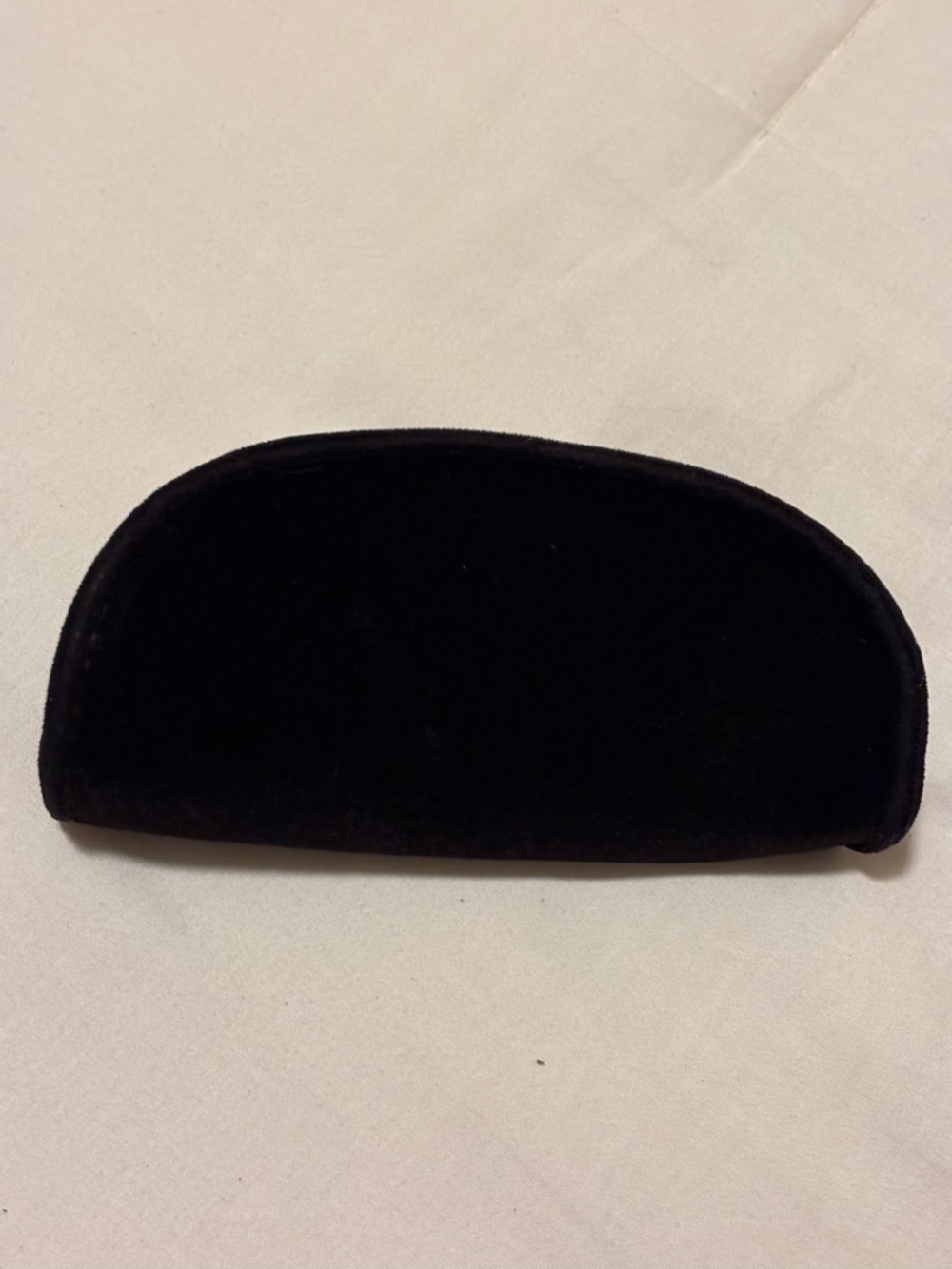 Tom Ford Black Velvet Sunglasses Pouch - Picture 5 of 5